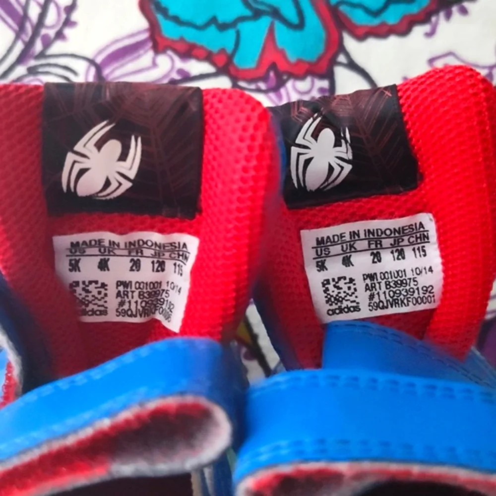 Adidas Disney Spiderman Toddler Shoes - Picture 11 of 13